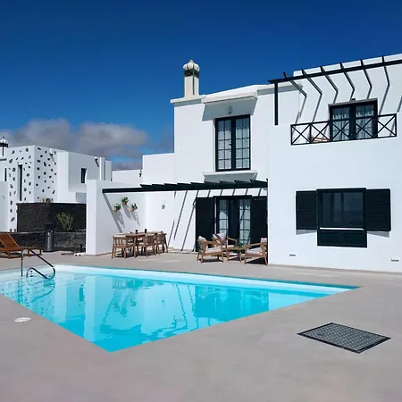 Volcan Villa